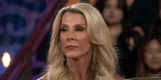 Bachelor In Paradise: Mari & Kenny Celebrate 1-Year Anniversary