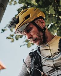 36 hours in the race! Burning hot asphalt, endless climbs, wrists ripping  gravel, food coma at every resupply point! Those were the most significant  characteristics of the second day of Illyrian Loop.