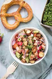 Knuspriger Leberkase Brezen Salat Bayerisch Und Deftig Joyful Food