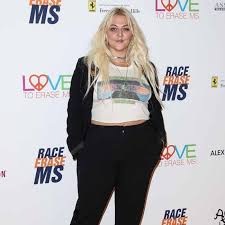 Elle king has confirmed she and andrew ferguson, whom she secretly married in march, have split after ferguson was reportedly arrested for domestic violence. Elle King Engaged