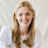 Elizabeth Howden's Instagram, Twitter & Facebook