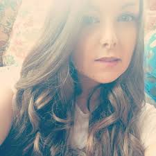 Debra Nimmo's Instagram, Twitter & Facebook