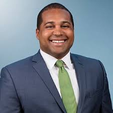 Lance Bonner's Instagram, Twitter & Facebook