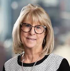 Wonder Woman in Business, Karen Kahn — Freeman Means Business (TM)