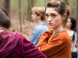 The 1990s is often remembered as a decade of peace, prosperity and the rise of the internet (world wide web). Yes God Yes Komodie Mit Stanger Things Star Natalia Dyer Ab 5 November Im Kino Und 2021 Auf Blu Ray Blu Ray News