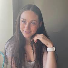 Alyce Rose's Instagram, Twitter & Facebook