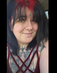 Andrea Wert's Instagram, Twitter & Facebook