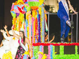 Fiesta Parade Route 2022: Where To Get The Best Views For Battle Of  Flowers, Fiesta Flambeau