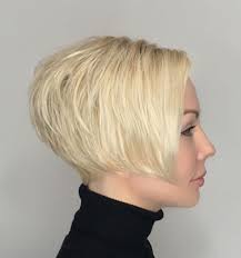 Graduated bob long at front. Pin Von Regina Sommer Auf Frisuren In 2020 Bob Frisur Bob Frisur Neu Frisuren Kurz