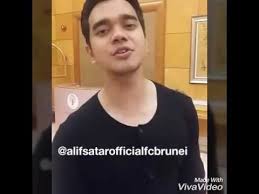 Bagi hani, pertunangan ni tak sepatutnya berlaku. 48 45 Mb Dia Semanis Honey Episod 5 Download Lagu Mp3 Gratis Mp3 Dragon