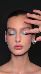 Dewy Extra-Sparkle Eyes with Liberty X Mono 𝐎𝐳𝐨𝐧𝐢𝐜