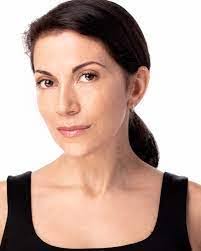 Vanessa Burns's Instagram, Twitter & Facebook