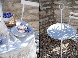 Der fertige gartentisch lädt zum frühstück im garten ein.© jalag/lambertsen. Praktisch Und Schon So Ein Stecktisch Schon Bei Dir By Depot