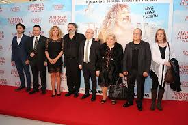 Rasim öztekin, ahu sungur, begüm öner vb. Mandira Filozofu Photos Facebook