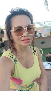 sǝʇlᴉqɐɔ ʎɐlnƃ ɥʇᴉpnɾ