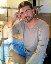 Mat george, a popular podcaster and internet personality, has died, according to the los angeles county coroner's office. Rxevyzp2fknwqm