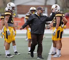 After breakout season, Wyoming defense dreaming big for 2018