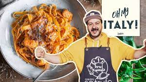 Jamie oliver's best pasta salad. Quick And Easy Tagliatelle Al Salmone Youtube