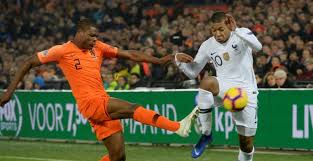 Oranje komt maandagavond opnieuw in actie. Gouden Oranje Toekomst Sinds Sneijder Geen Speler Gezien Die Zo Kan Voetballen Voetbalprimeur Nl