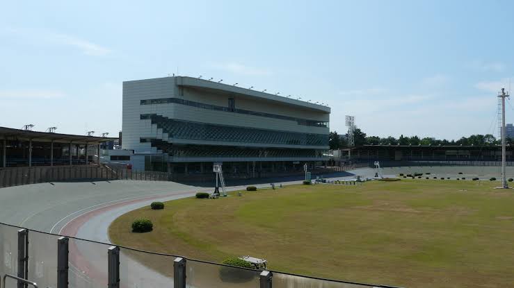 ãåèç«¶è¼ªãç¹å¾´ãã®ç»åæ¤ç´¢çµæ