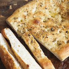 Focaccia Rezept Original Italienisch Gustinis Feinkost Blog Rezept In 2021 Focaccia Rezept Foccacia Rezept Focaccia Brot Rezept