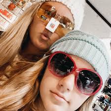 katie (@katie__simons) • Instagram photos and videos