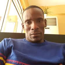 SOS Nissan Patrol koulè blan imatrikile 4-01662 se Nan lakou komisarya St  Michel la Liye la se Pou komisarya li ye selon enfomasyon Nou genyen se pàn  fren selman Li genyen e