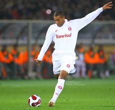 ˌĩteɾnɐsjoˈnaw) commonly known as internacional or simply inter, is a brazilian professional football club based in porto alegre. Tphoto On Twitter Wellington Internacional In The Final Of The Fifa Club World Cup 2006 Internacional Brazil Vs Fc Barcelona Spain 1 0 At Yokohama Japan 17 Dec 2006 Photo By Masahide Tomikoshi Tomikoshi