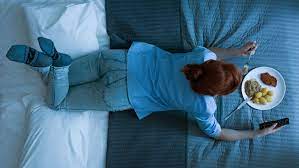 Is It Bad To Eat Most Of Your Meals In Bed Food Wine