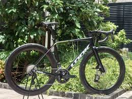 幸せな時間をLOOKと供に。細身のシンプルなフレームにディープリムつけちゃいました！ | 上野、御徒町で自転車をお探しならY's Road  上野アサゾー店