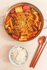 En casa teníamos ganas de encender el horno para cocinar… ð…ðŽðŽðƒðˆð„ð' ð©ð¢ð§ð­ðžð«ðžð¬ð­ ð¬ð¢ð§ð ð®ð¥ðšð«ð¢ð­ð² En 2020 Recetas De Comida Coreana Comida Occidental Comida Coreana