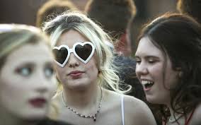 Cloquet prom: Footloose, mask-free in school parking lot