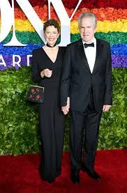 Annette Bening And Warren Beatty S 27 Year Marriage Is The Result Of A Beautiful Love Story