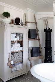 Vetrine In Arredo Bagno Shabby Chic Il Blog Italiano Sullo Shabby Chic E Non Solo Arredamento Arredamento Bagno Arredamento D Interni