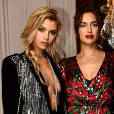 1 biography 1.1 career beginnings 1.2 personal life 2 victoria's secret fashion show 2.1 2016 3 vs gallery she was born in yemanzhelinsk, soviet union, to a volga tatar father, valery shaykhlislamov, a coal miner, and a russian mother, olga, a kindergarten music teacher. Victorias Secret Fashion Show Fashion News Photos And Videos Vogue