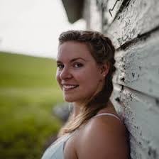 Lily Kidd's Instagram, Twitter & Facebook