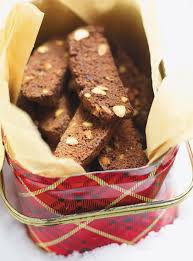 Biscottis Au Chocolat A L Orange Et Aux Pistaches Ricardo Recipe Delicious Cookie Recipes Cookie Recipes Delicious Desserts