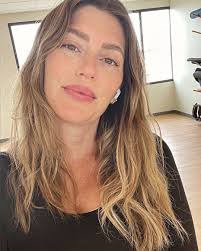 Diora Baird (Shannon Keene) from Cobra Kai announces her pregnancy!  Congrats! #CobraKai #KarateKid #CobraKaiSeries #Netflix