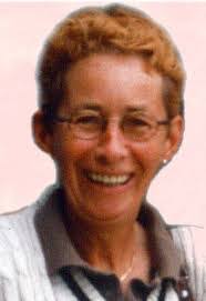 Diane Deroy's Instagram, Twitter & Facebook