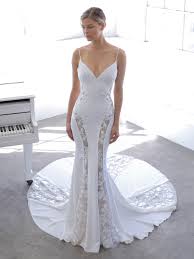 Maybe you would like to learn more about one of these? Godet Hochzeitskleid In Weiss Mit Spitzeneinsatzen Von Blue By Enzoani