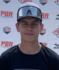 Andy Gill's Instagram, Twitter & Facebook