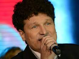 Скачай сергей минаев маргарита (назад в будущее 2002) и сергей минаев и тимати пролог (13, 2013). Pevec Sergej Minaev Pishet Muzyku Na Stihi 84 Letnej Mamy