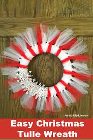 Keep adding more pieces of tulle till the wreath is full. Easy Christmas Tulle Wreath