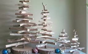 Nos sapins en bois flotté sont livrés en kit et tous nos bois sont numérotés pour en faciliter le transport, le rangement et le montage. Sapin En Bois Flotte A Fabriquer Pour Noel 56 Idees Charmantes