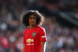 Tahith chong is a dutch professional footballer who currently plays as a left winger for english premier league club manchester united. Manchester United Set For Crunch Tahith Chong Talks After 25 000 A Week Contract Offer Metro News