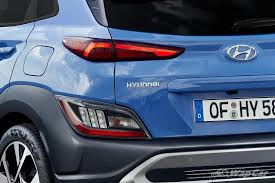 Harga hyundai santa fe 2021 mulai dari rp 629 juta hingga rp 678 juta. Hyundai Kona Facelift 2021 Bakal Dilancarkan Di Malaysia Tahun Ini Juga Sekali Dengan Enjin Baru Wapcar