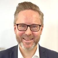 300+ "Nilsson" profiles