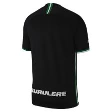 nike and wizkid celebrate surulere lagos nigeria nike news nike and wizkid celebrate surulere
