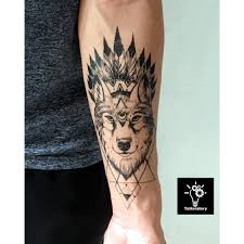 Maybe you would like to learn more about one of these? Geometrisches Wolf Tattoo Unterarm Tattoo Fur Manner Halbarm Etsy