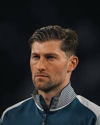 Damon Colvin's Instagram, Twitter & Facebook